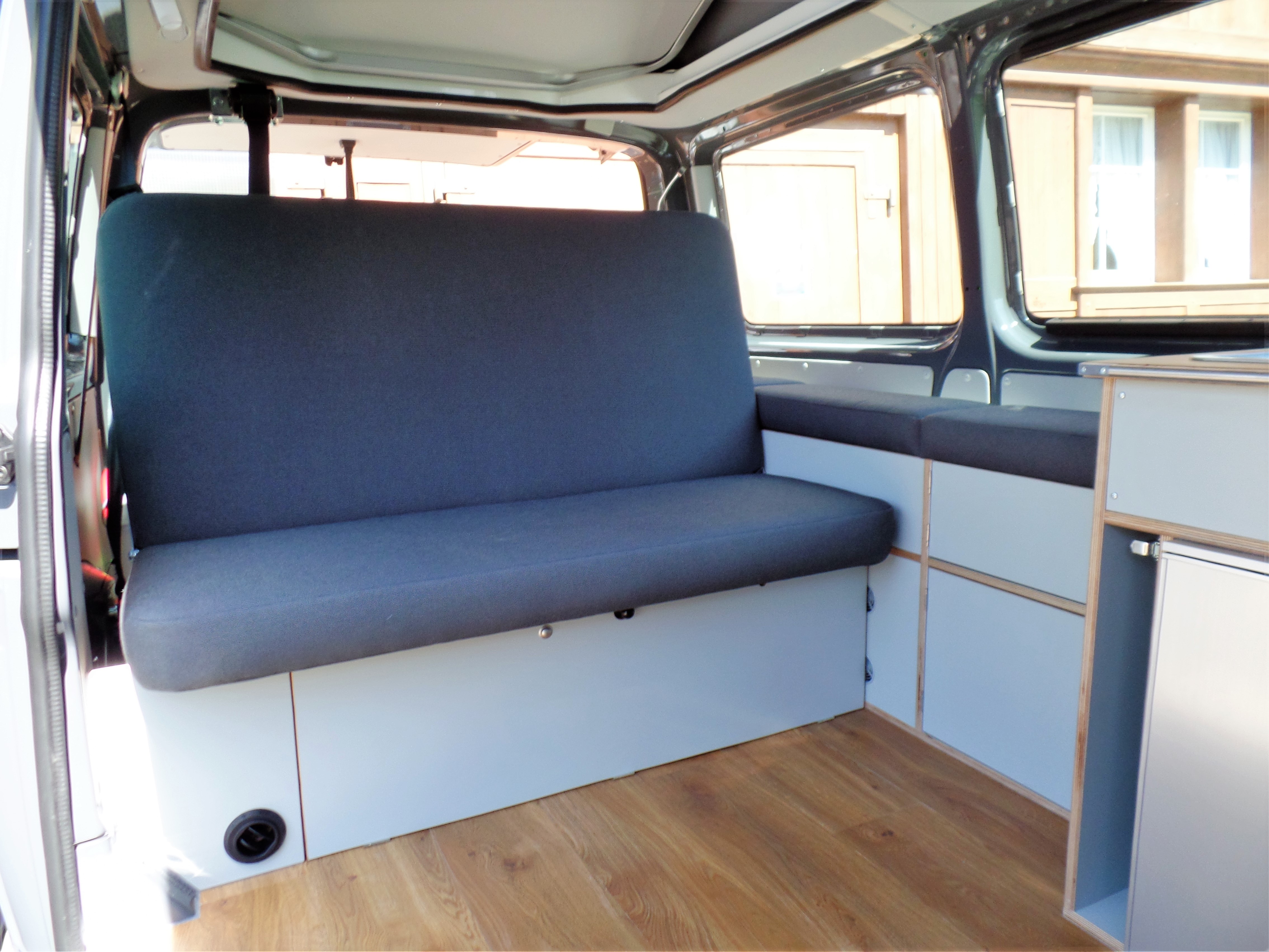 Street – Camper Van